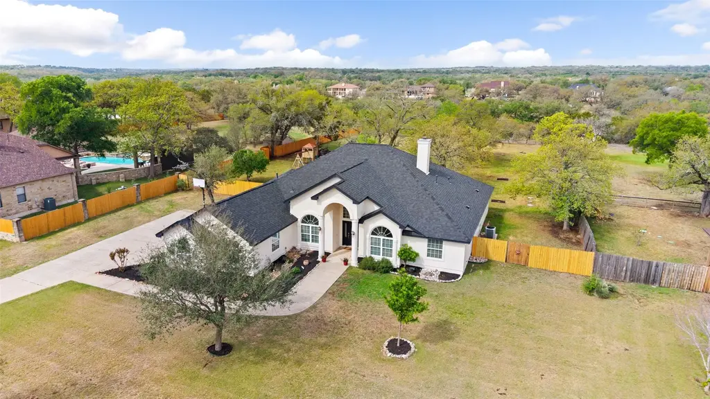 744 W Bartlett Drive, Buda