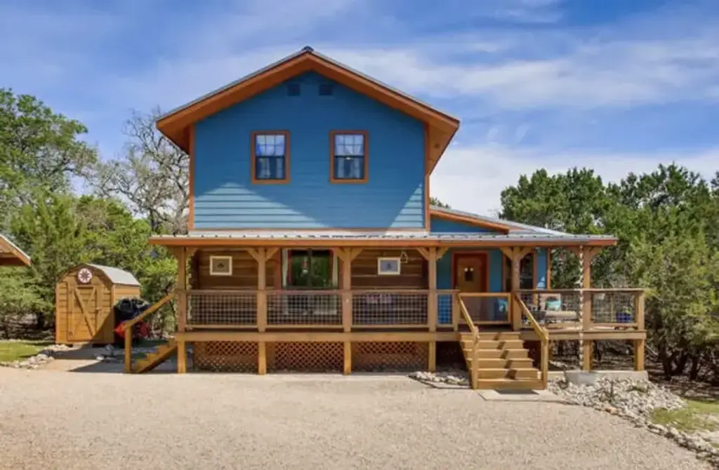 1381 Greenbriar Drive, Canyon Lake