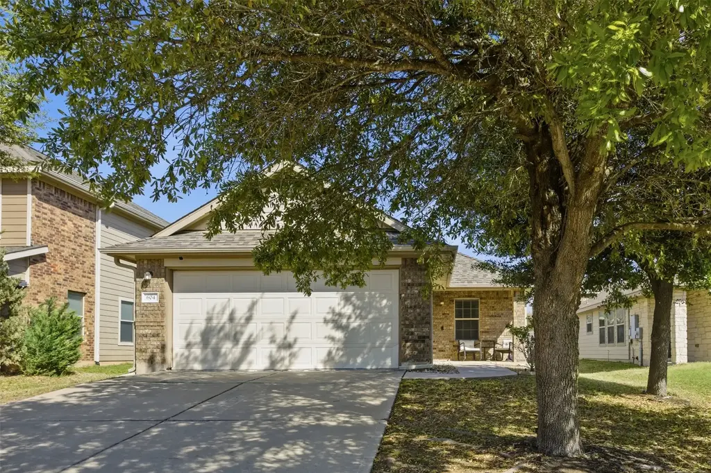 604 Mourning Dove Lane, Leander