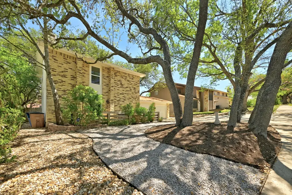 8301 Belclaire Lane, Austin