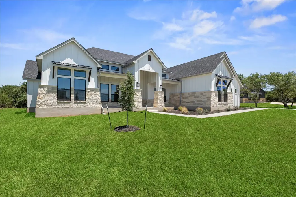 520 Vale Pond Spur, Georgetown