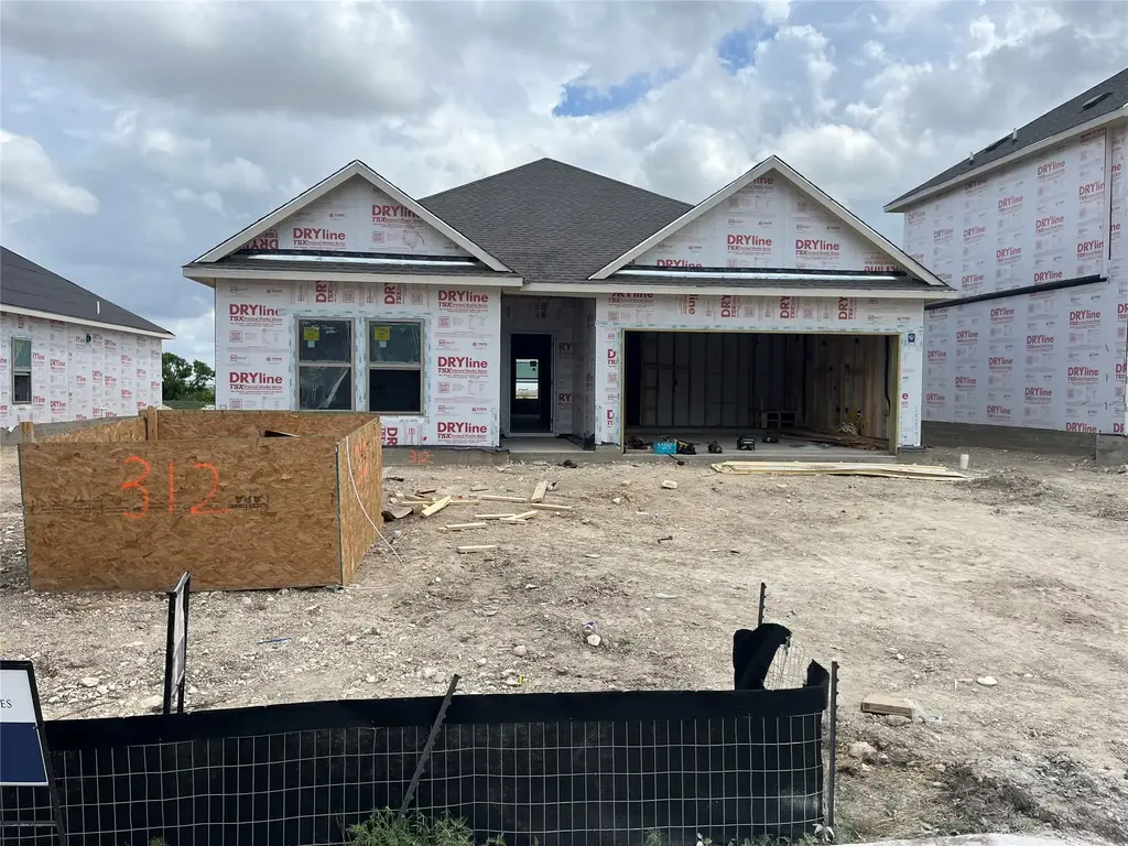 312 Sleep Hollow, Jarrell