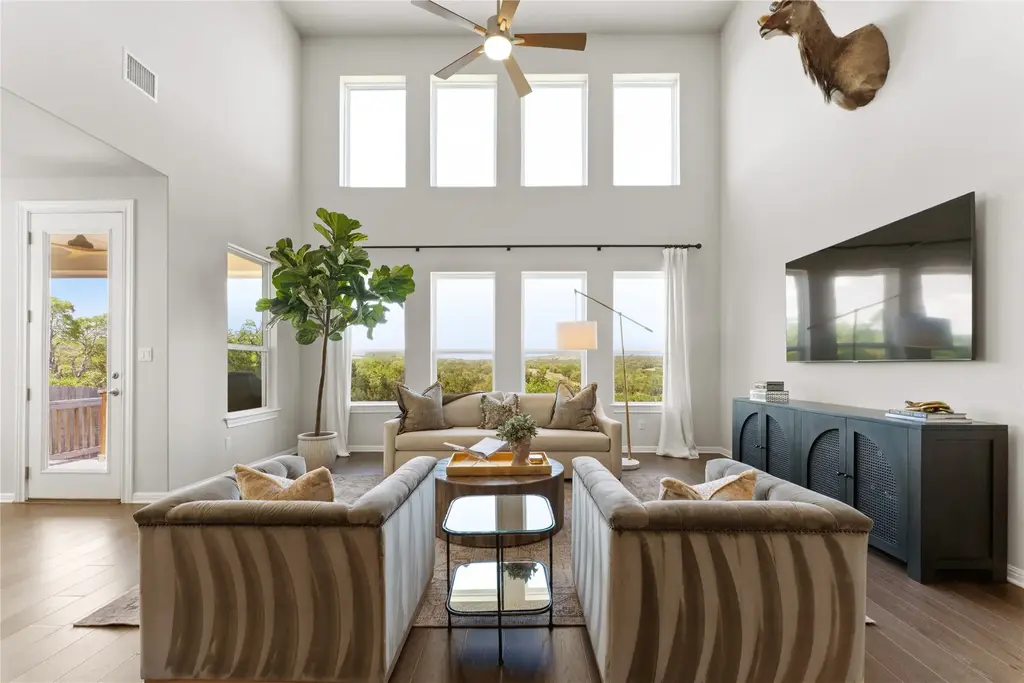 1825 Hazy Hills Loop, Dripping Springs