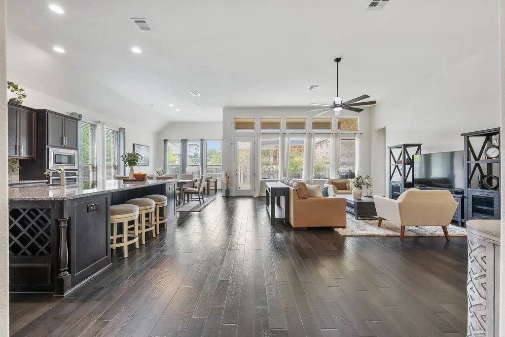 2009 Southcreek Drive, Leander