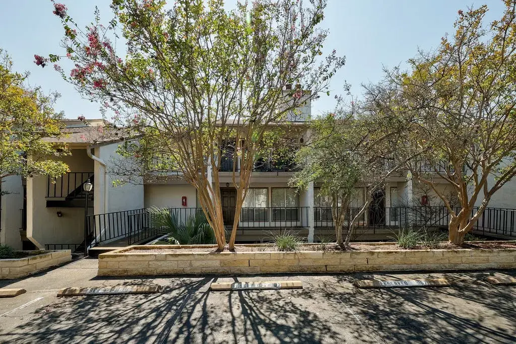 6910 Hart Lane 907, Austin