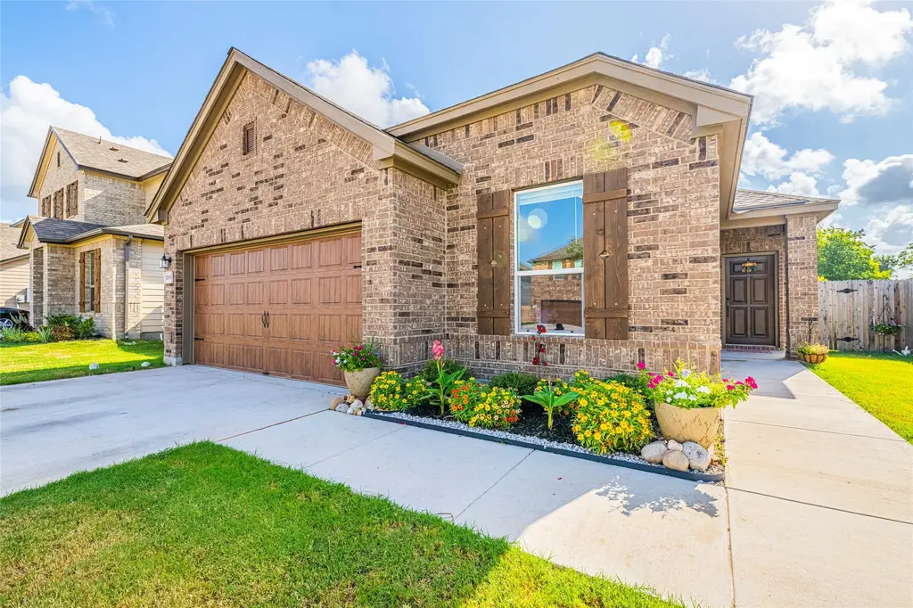 1709 Dragonfly Loop, Bastrop
