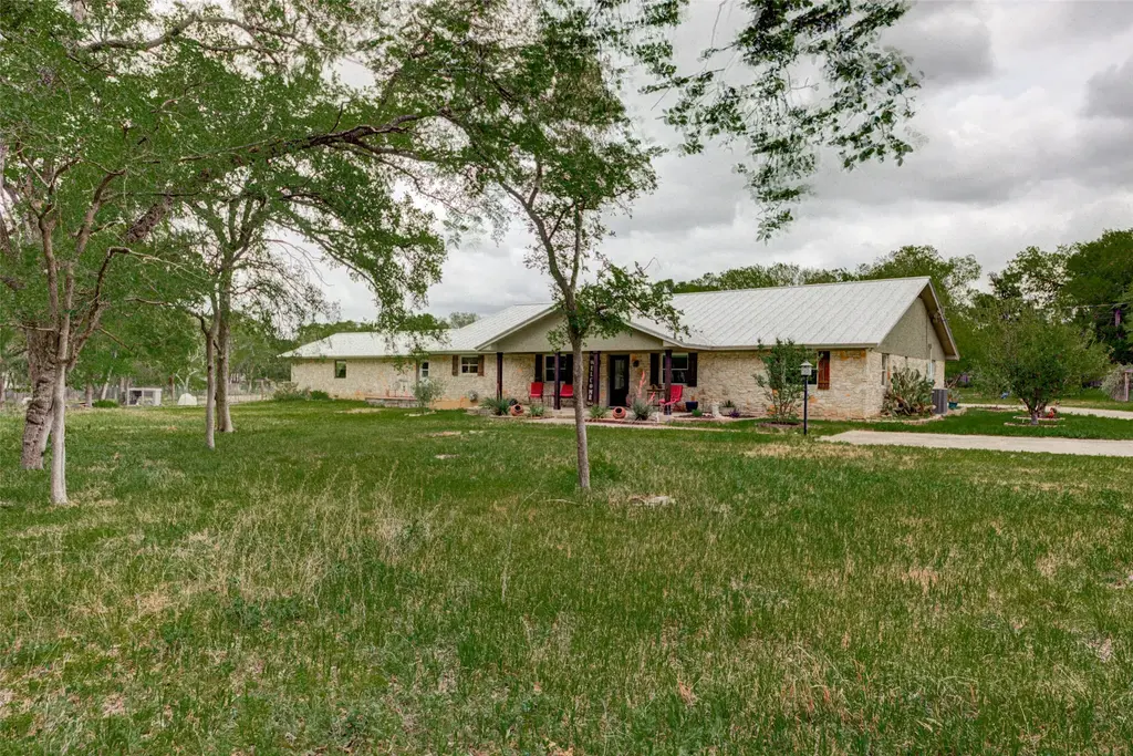 500 Buckaroo Trail, Buda