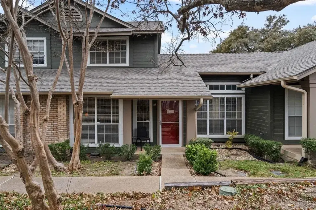 1015 E Yager Lane 18, Austin
