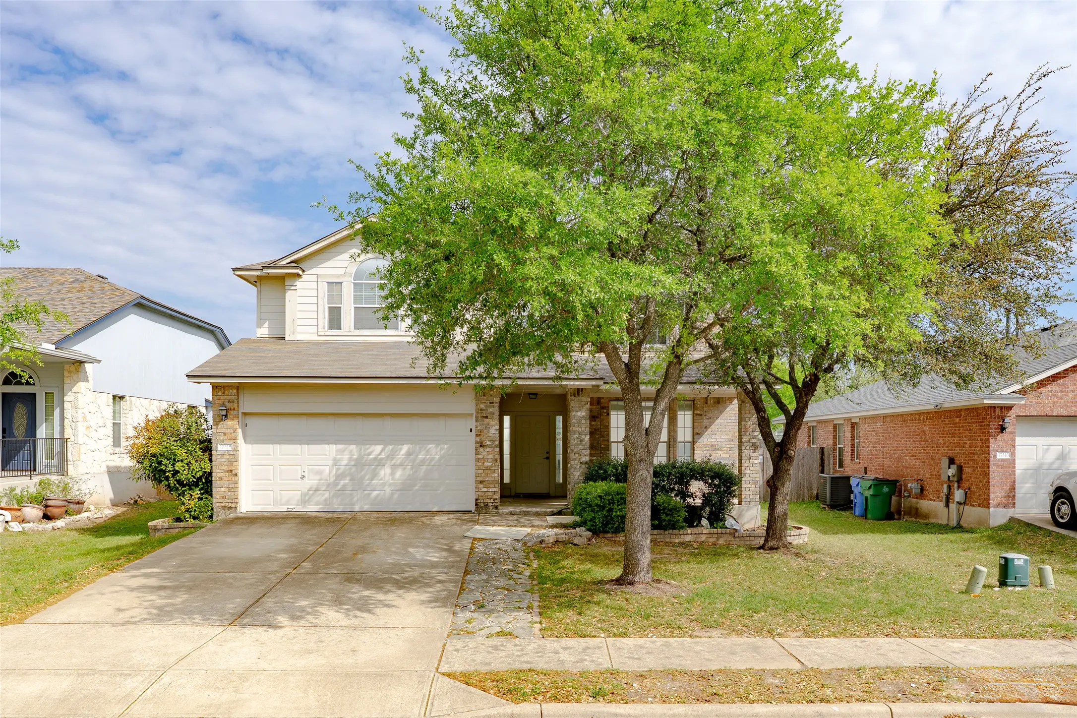 Photo of Listing #8194624