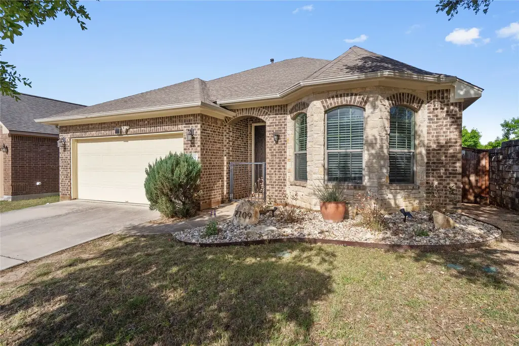 2709 Coral Valley Drive, Leander