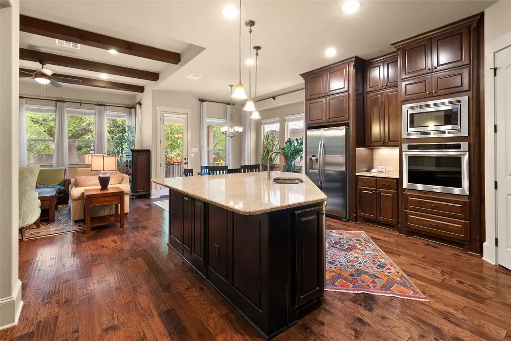 8512 Etienne Cove, Austin