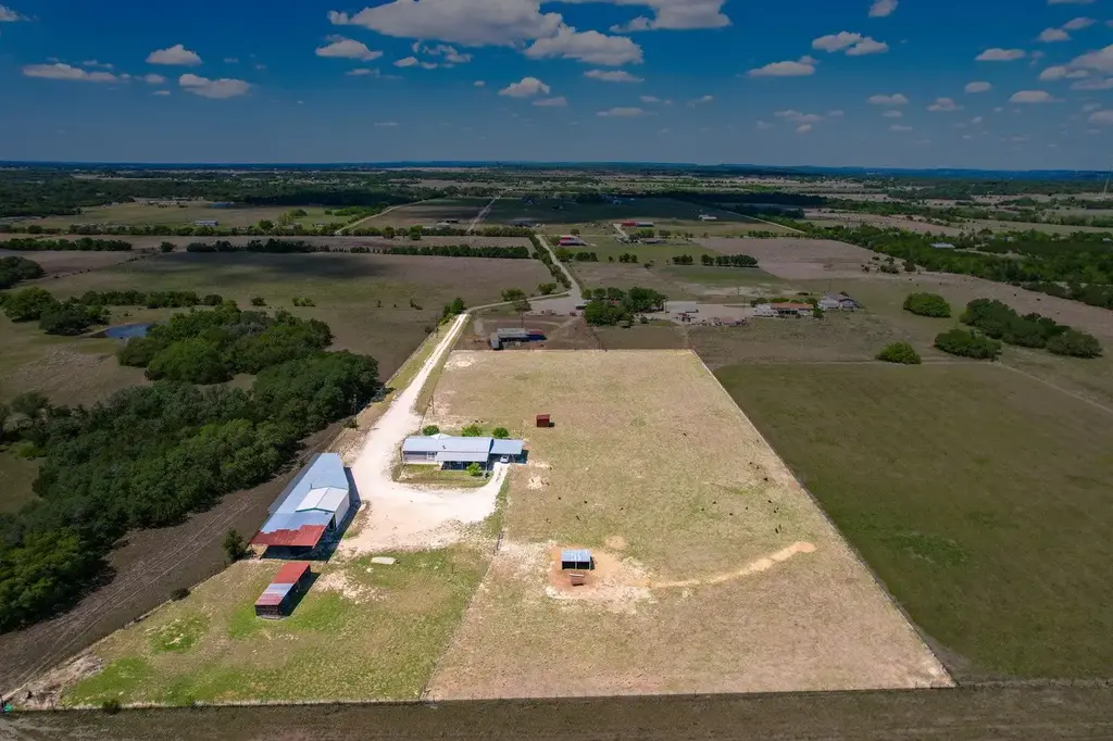 815 County Road 226, Florence
