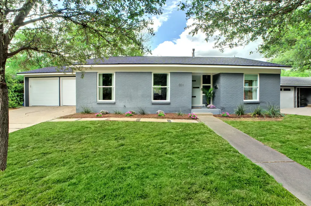 5511 Delwood Drive, Austin