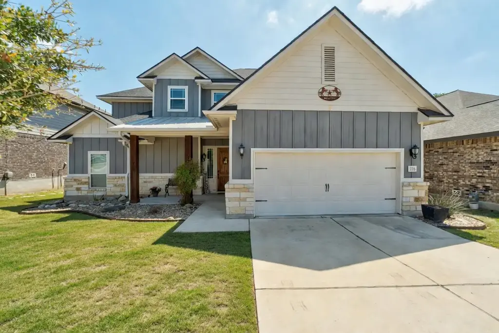 216 Ancient Oak Way, San Marcos