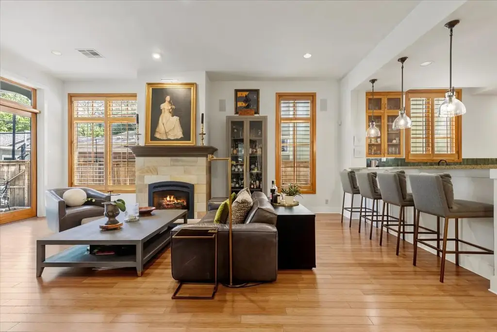 2207 Forest Trail A, Austin