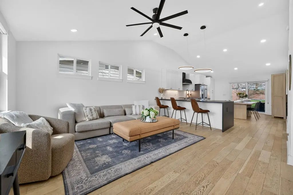 504 W Croslin Street, Austin