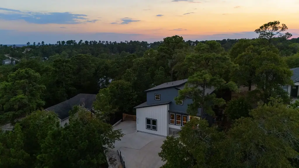 326 Tahitian Drive, Bastrop