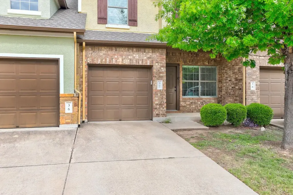 1900 Little Elm Trail 37, Cedar Park
