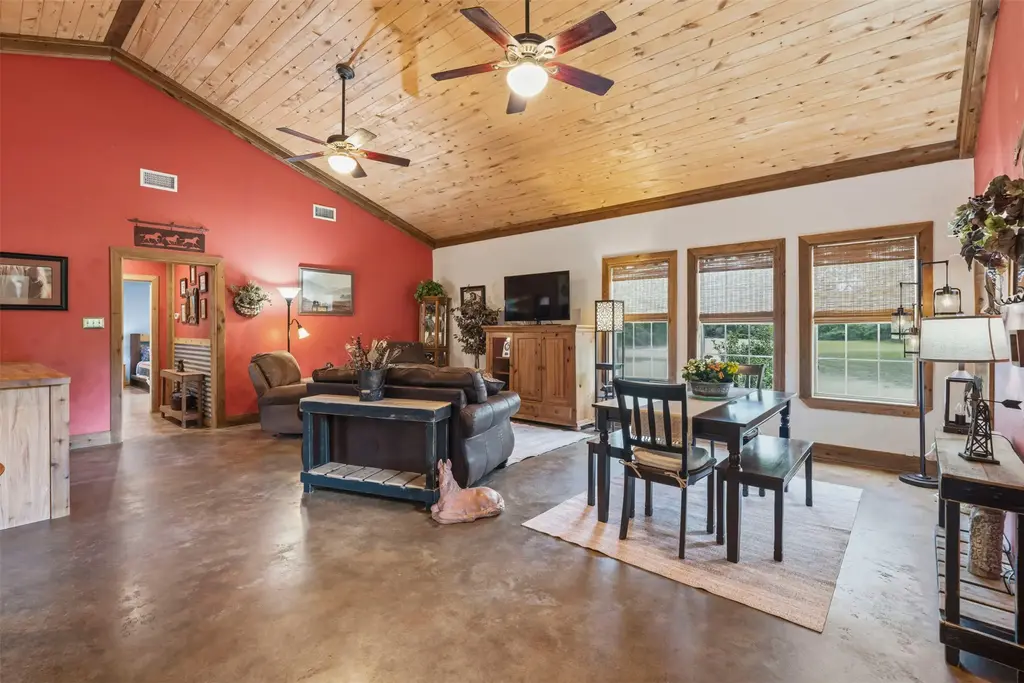 10996 Cr 311, Rockdale