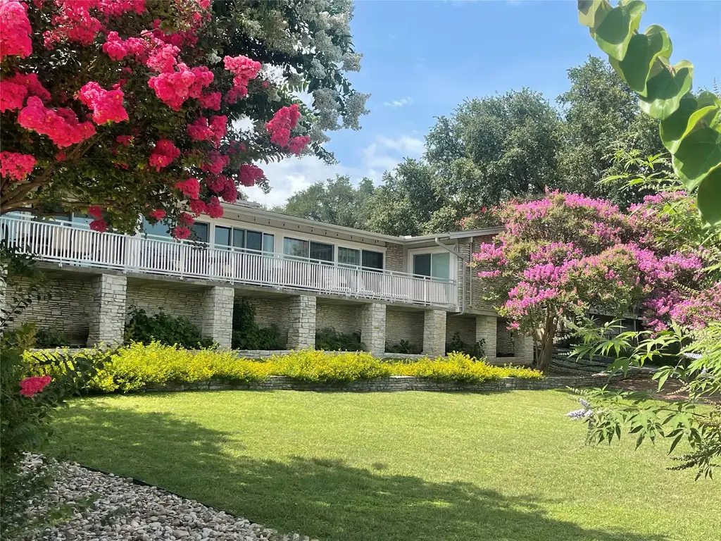 1008 Challenger Street, Lakeway
