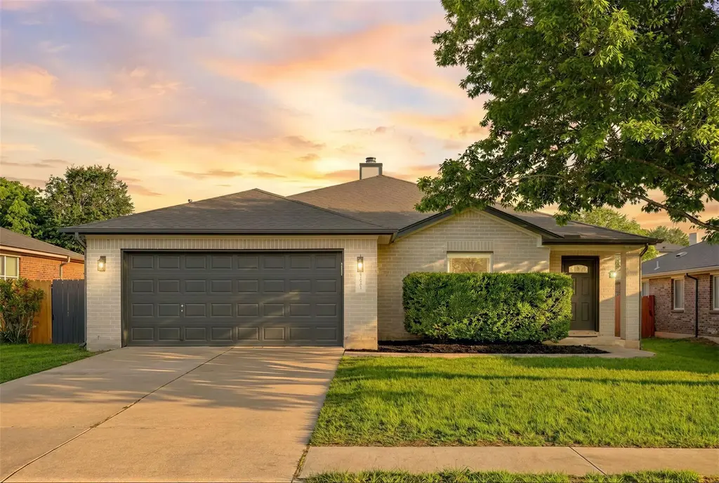1903 Mir Woods Drive, Leander