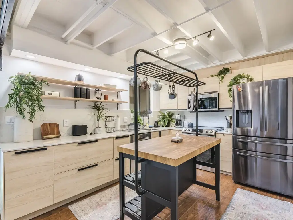 500 E Riverside Drive 206, Austin
