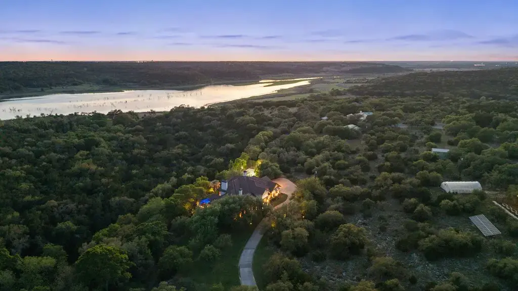 1540 County Road 262, Georgetown