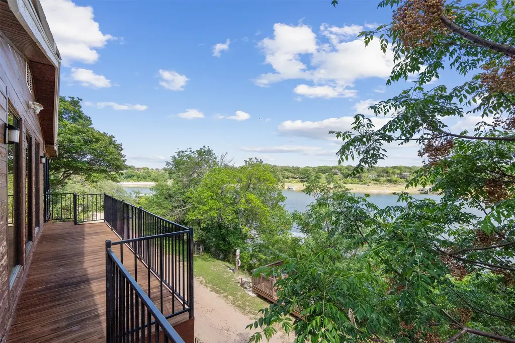 25413 Pedernales Point Drive, Spicewood