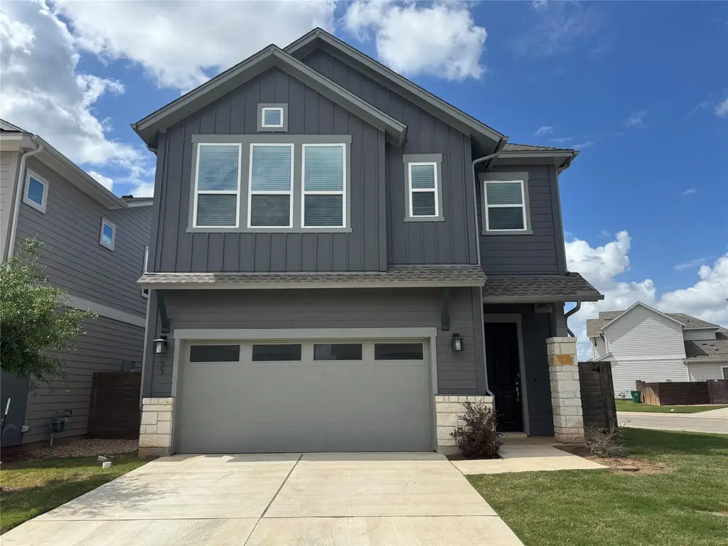 3000 Chisholm Trail Road 33, Round Rock