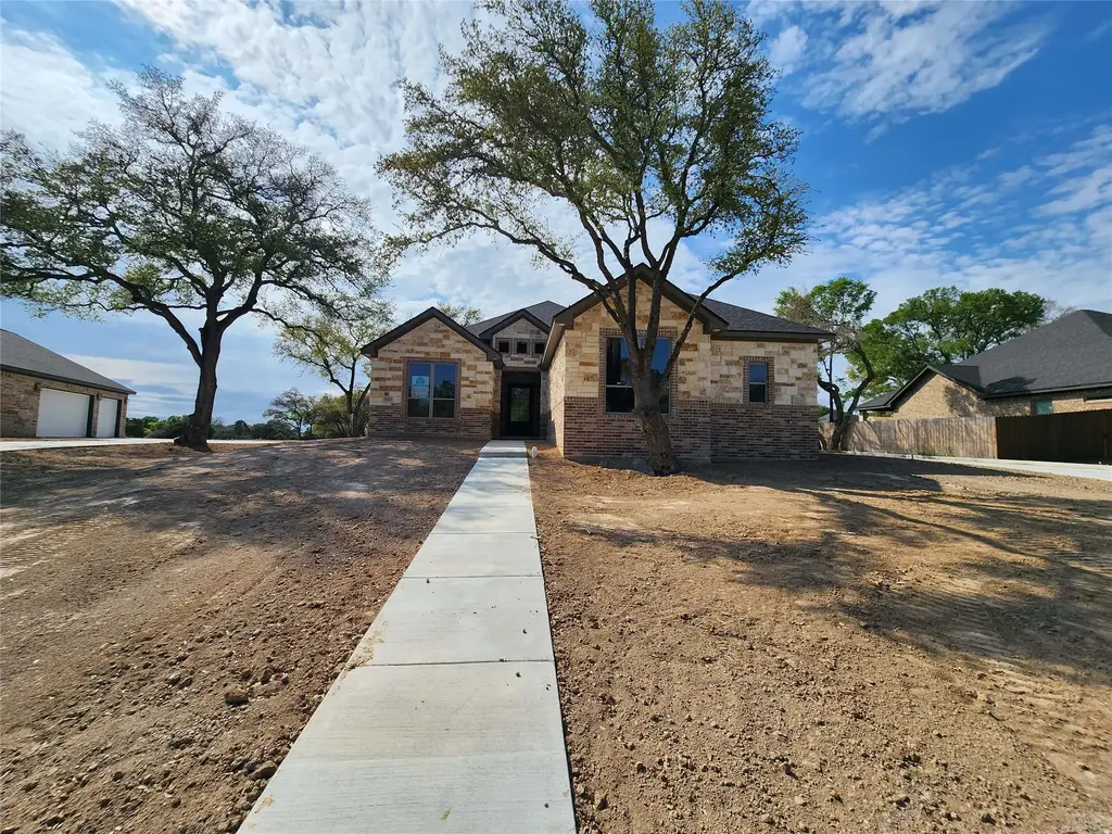 643 Bald Eagle Loop, Salado