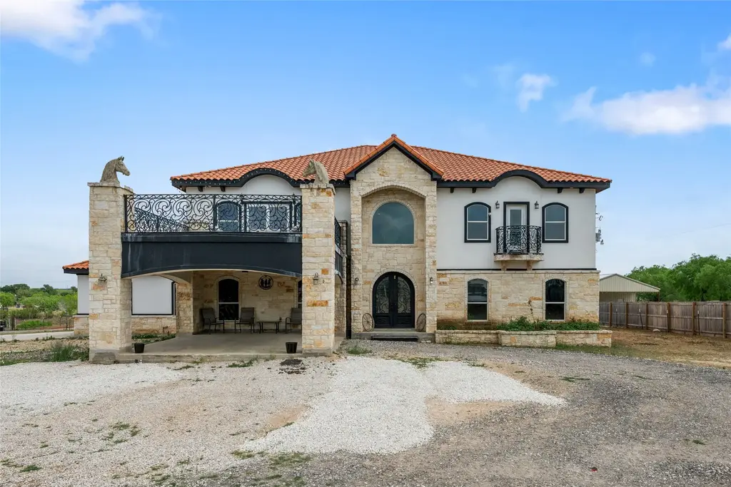 507 Rawhide Road, Seguin