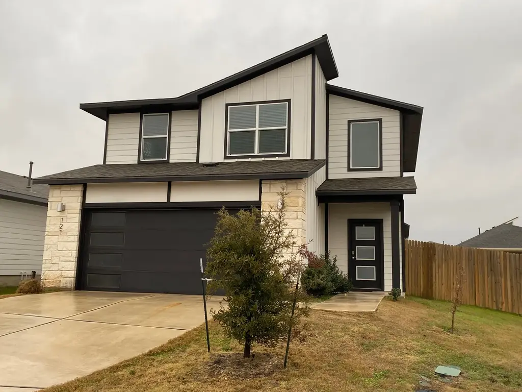 121 Parryi Cove, Leander