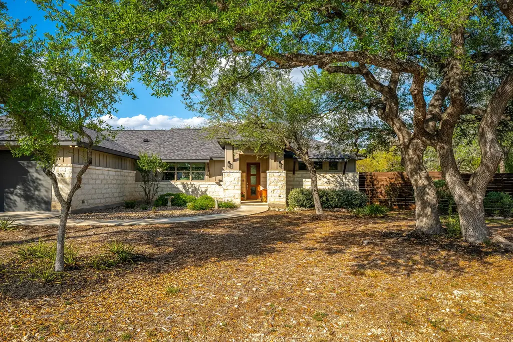 361 Rolling View Court, Canyon Lake