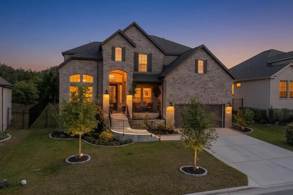 249 Running Bird Road, Austin