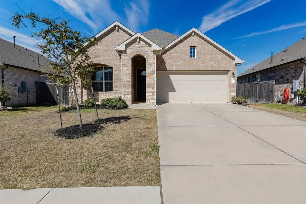 17304 Crownfield Path, Manor