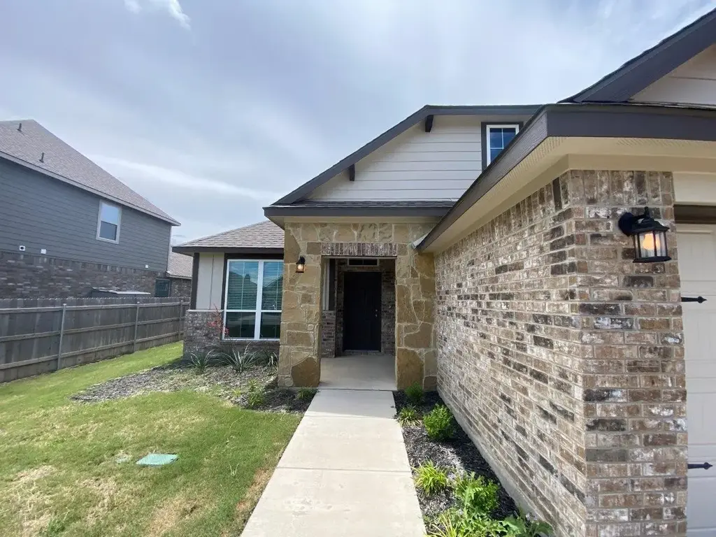 7519 Broadmoor Cove, Temple