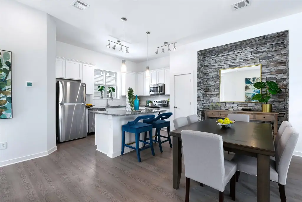 433 Leo Lane Lane 433, Leander