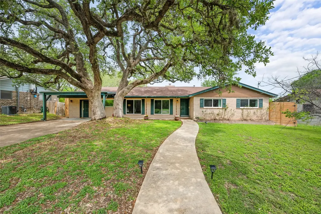 910 Berrywood Drive, Austin