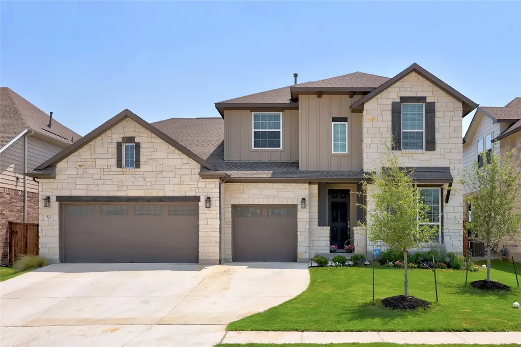 317 Rock Knoll Street, Liberty Hill