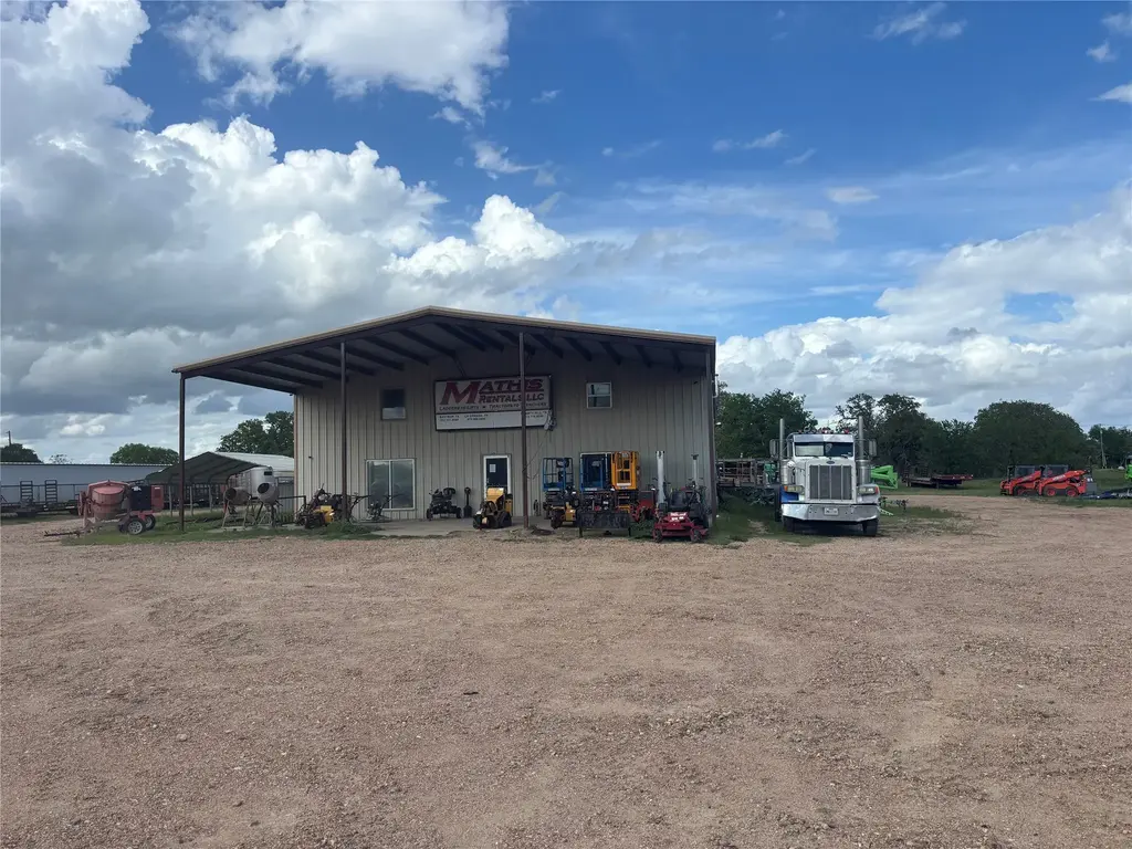 1626 E Hwy 71 Bypass, La Grange