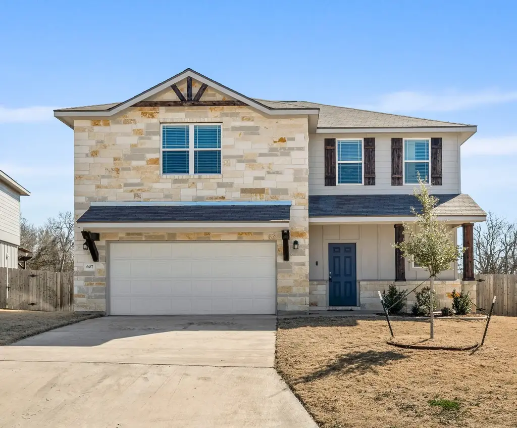 607 Friar Tuck Drive, Temple