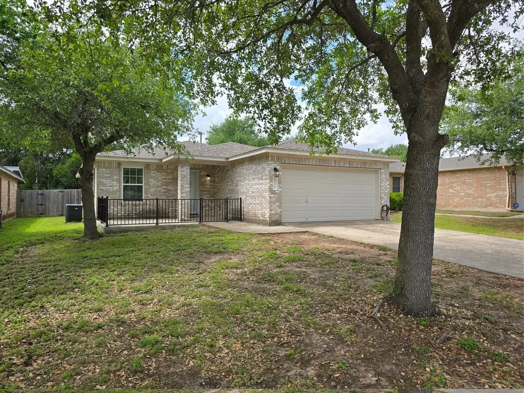 2011 Garrison Drive, Leander