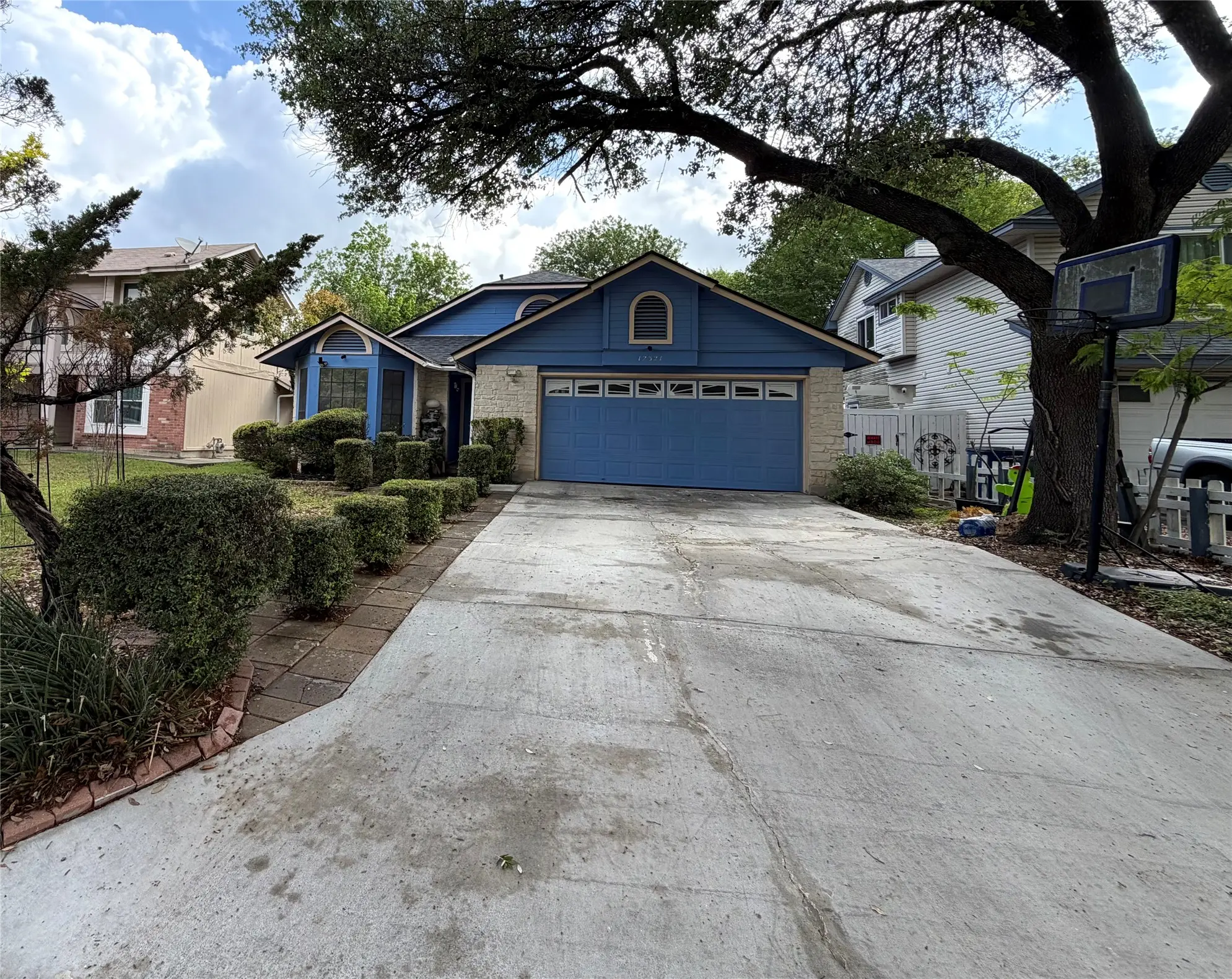 Photo of Listing #1959863