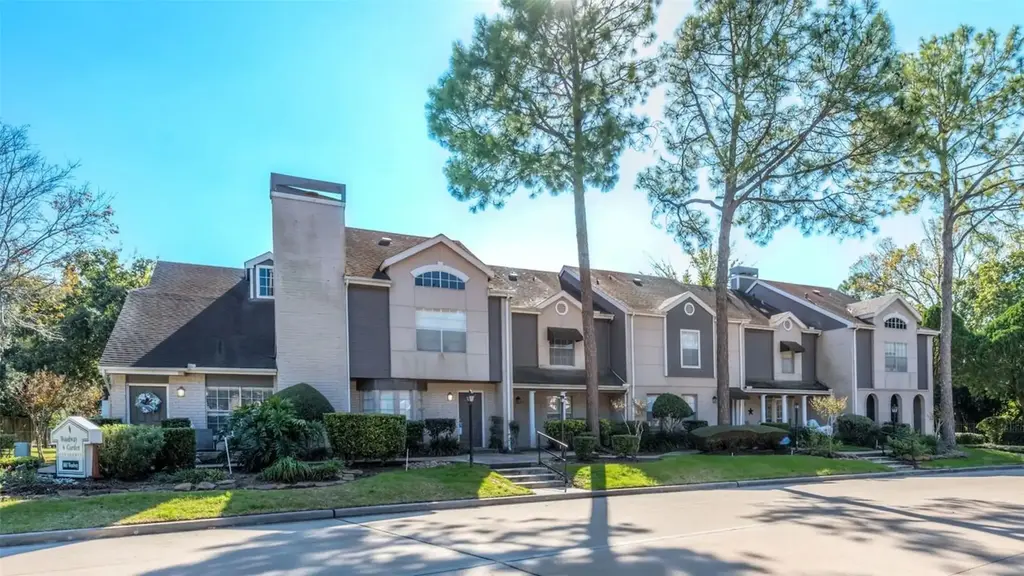 8003 Woodway Drive 61, Houston