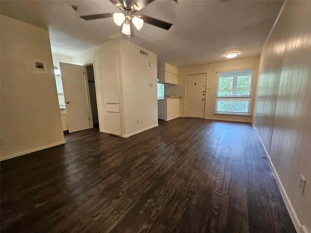 4406 Avenue C Apt 205, Austin