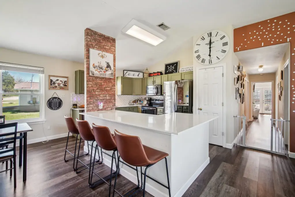 107 Hawea Lane, Bastrop