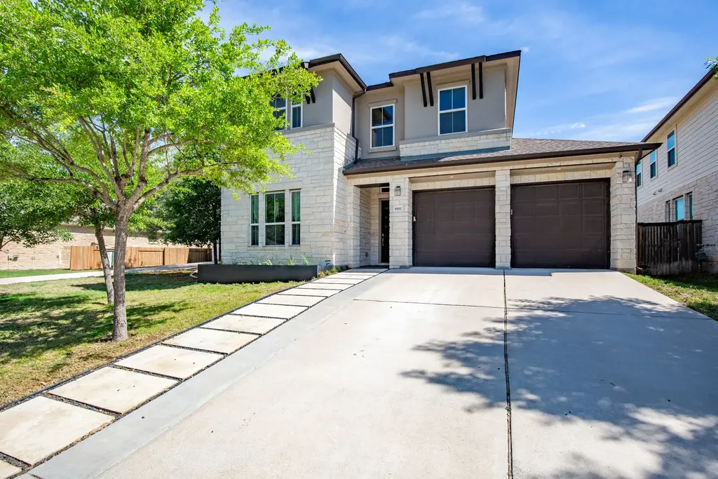 9500 Ivalenes Hope Drive, Austin