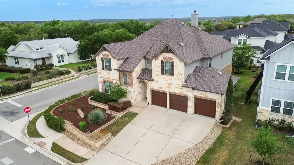 203 Ancient Oak Way, San Marcos