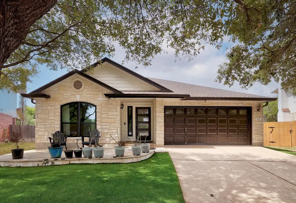 606 Horizon Trail, Cedar Park