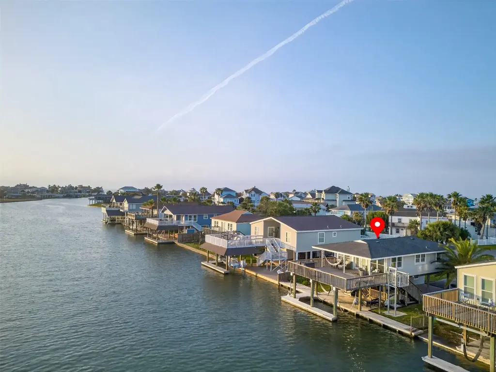 4303 Karankawa Way, Galveston